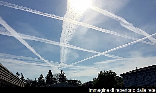Scie chimiche avvelenamento metalli pesanti e geoingegneria nei cieli italiani